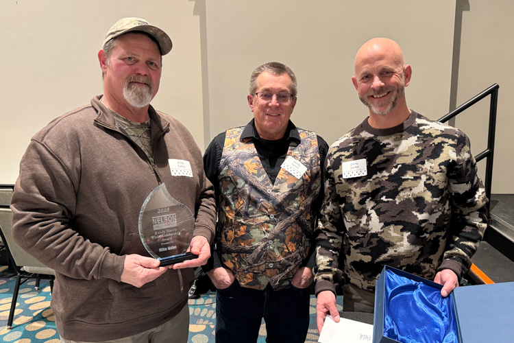 Field Leadership Award presented to longtime foreman